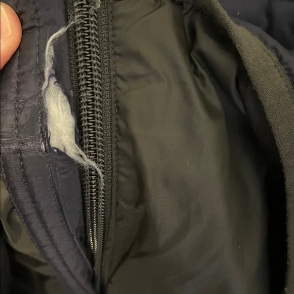 Eddie Bauer Men's Navy Puffer Jacket - Picture 10 of 13